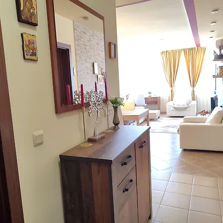 Life Apartment *